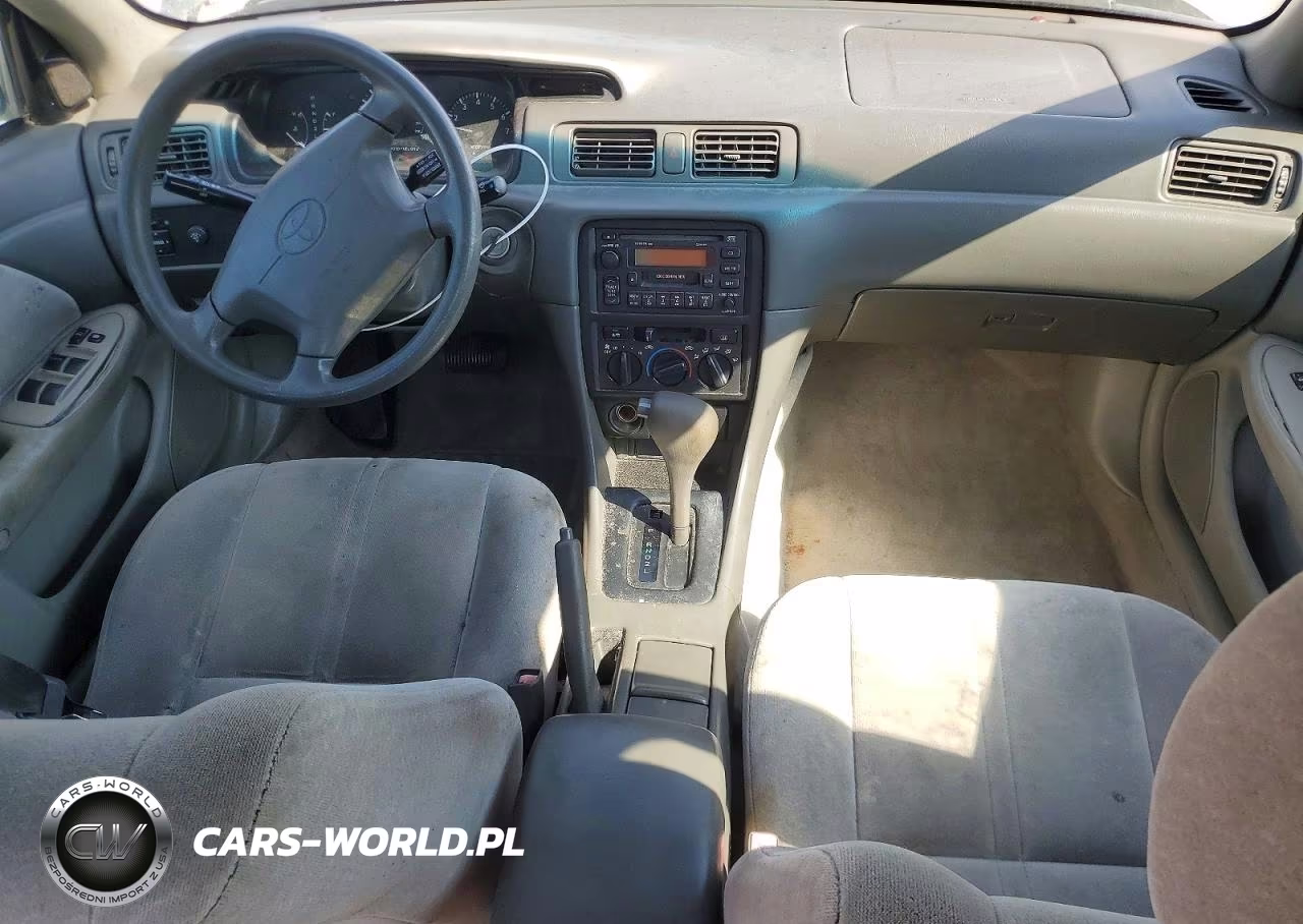 1999 Toyota Camry Le VIN:4T1BG22K3XU430800 - 8
