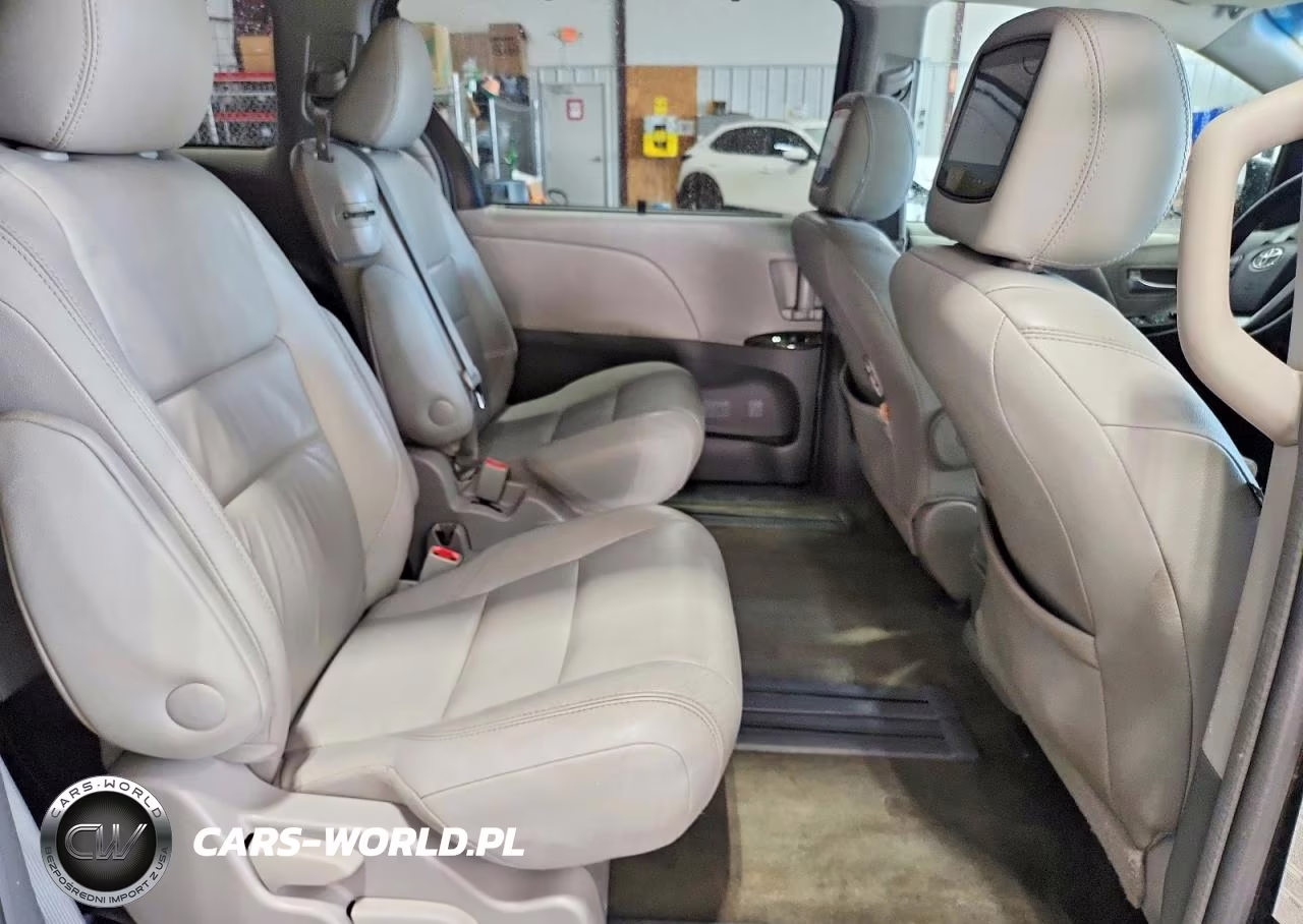 2017 Toyota Sienna Xle 8-Passenger VIN:5TDYZ3DC7HS817246 - 11