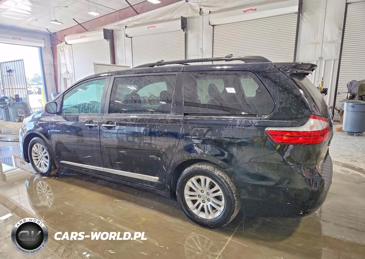 2017 Toyota Sienna Xle 8-Passenger VIN:5TDYZ3DC7HS817246 - 2