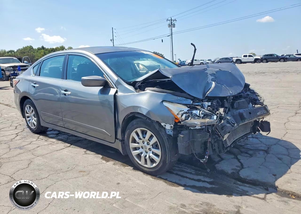 2015 Nissan Altima 2.5 S VIN:1N4AL3AP7FC483749 - 4