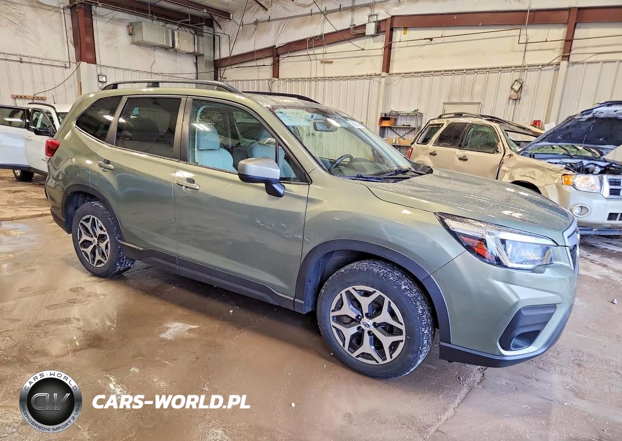 2020 Subaru Forester Premium VIN:JF2SKAJC5LH519375 - 4