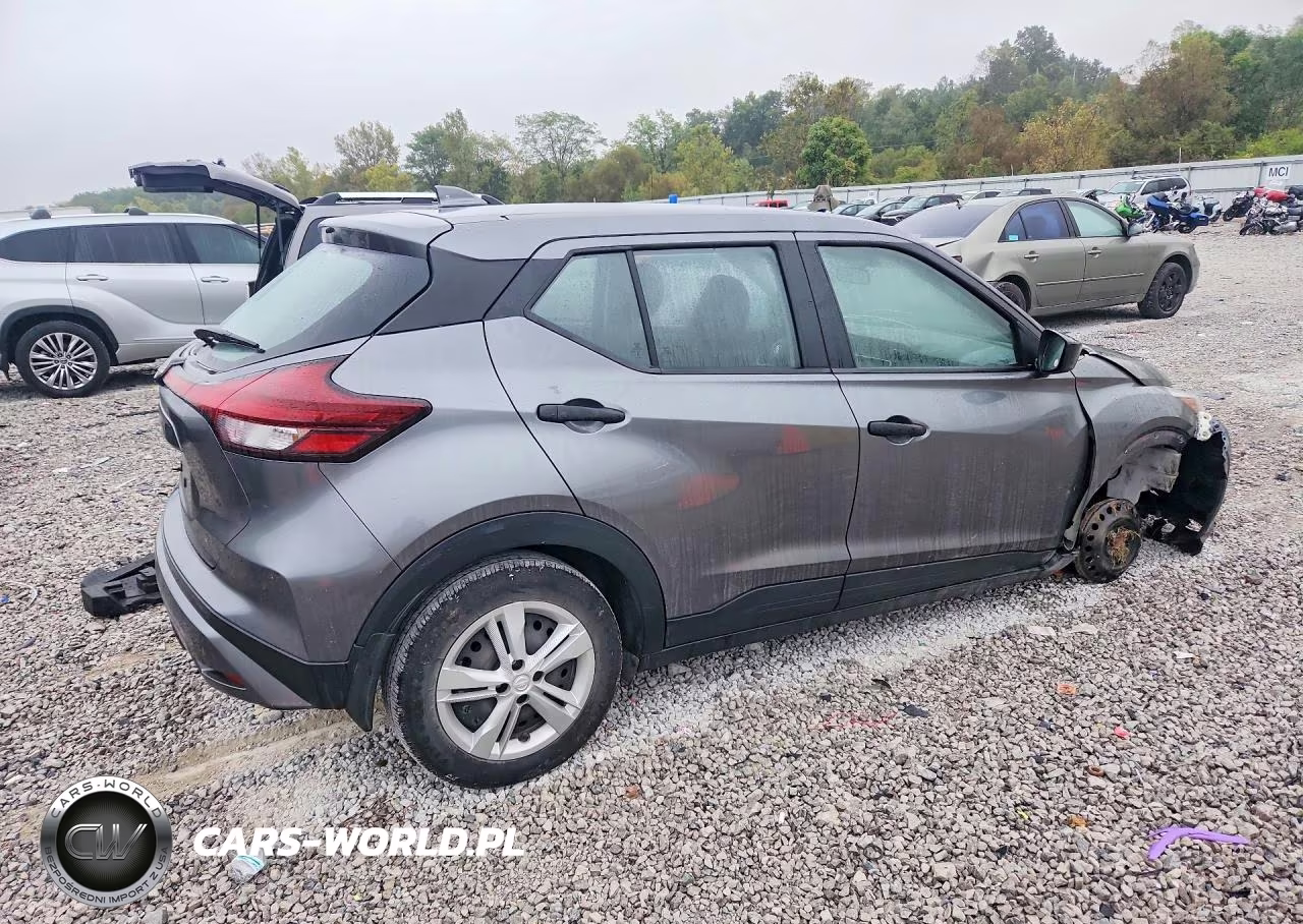 2023 Nissan Kicks S VIN:3N1CP5BV9PL565782 - 3