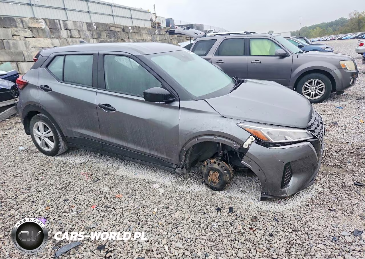 2023 Nissan Kicks S VIN:3N1CP5BV9PL565782 - 4