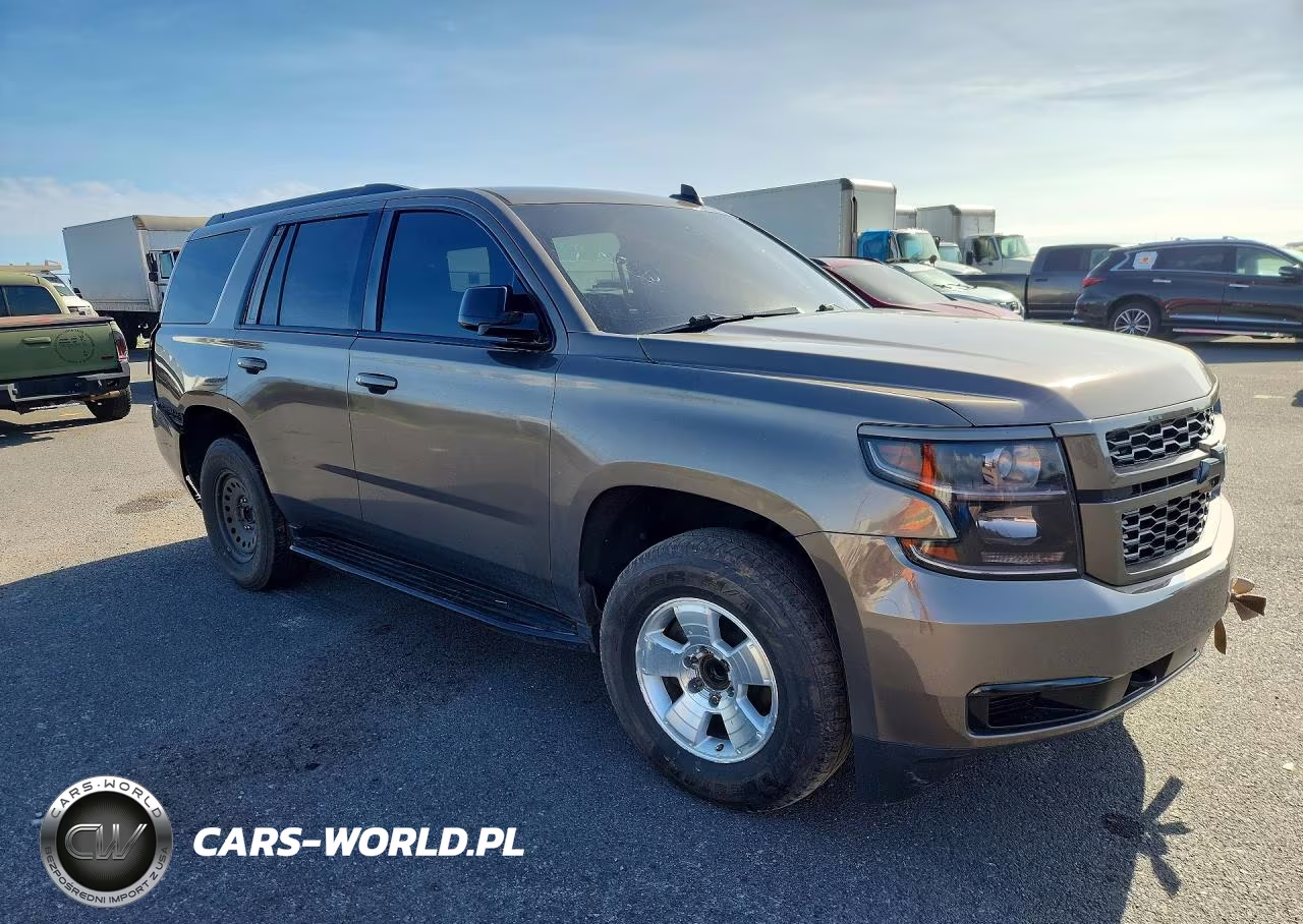 2015 Chevrolet Tahoe C1500 Ls VIN:1GNSCAKC1FR626858 - 4