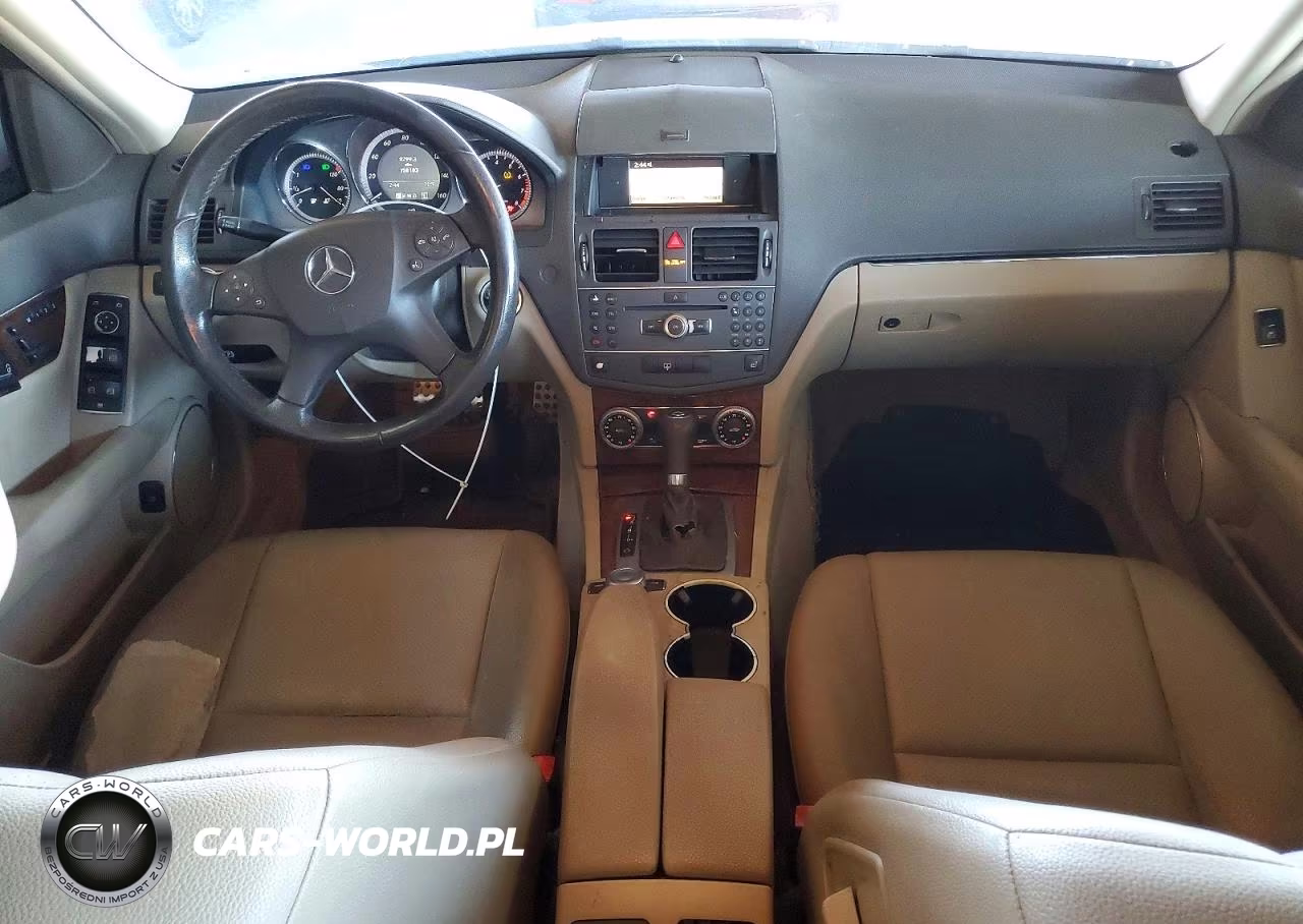 2011 Mercedes-Benz C 300 VIN:WDDGF5EB5BR153272 - 8