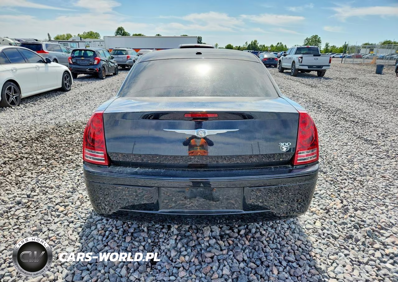 2010 Chrysler 300 S VIN:2C3CA2CVXAH297793 - 6