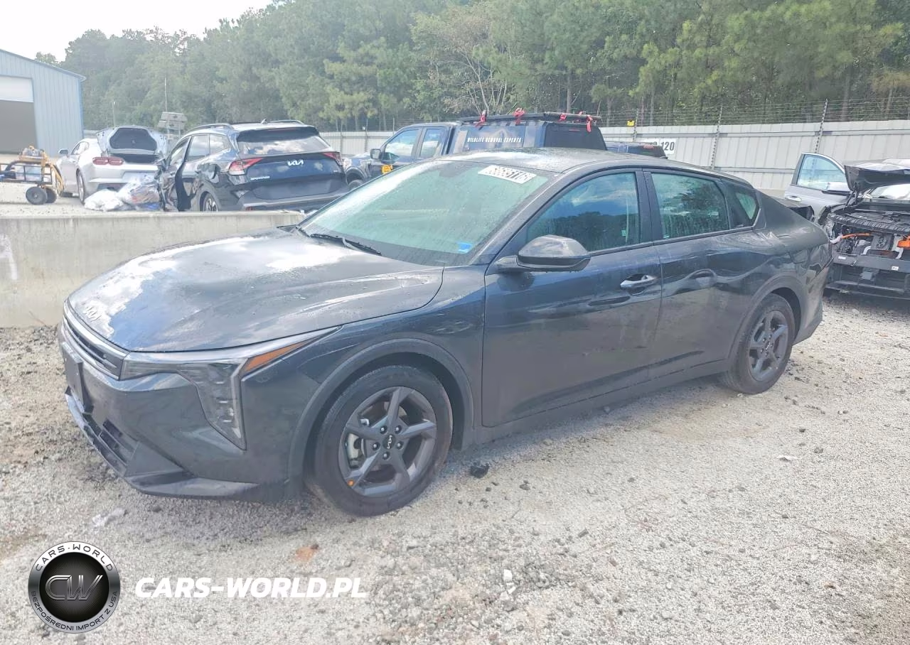 2026 Kia K4 Lxs VIN:3KPFT4DE5TE275552 - 1