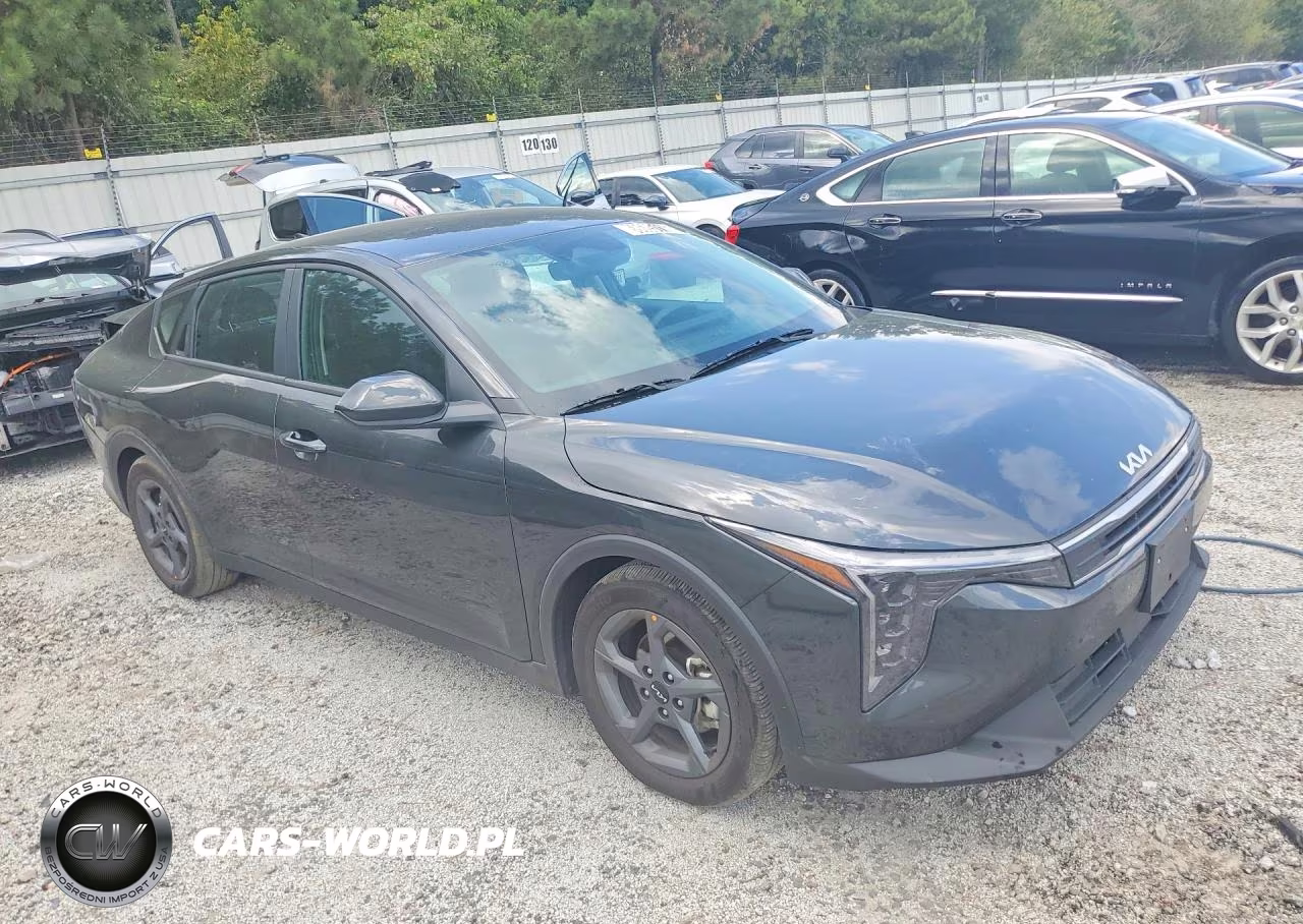 2026 Kia K4 Lxs VIN:3KPFT4DE5TE275552 - 4