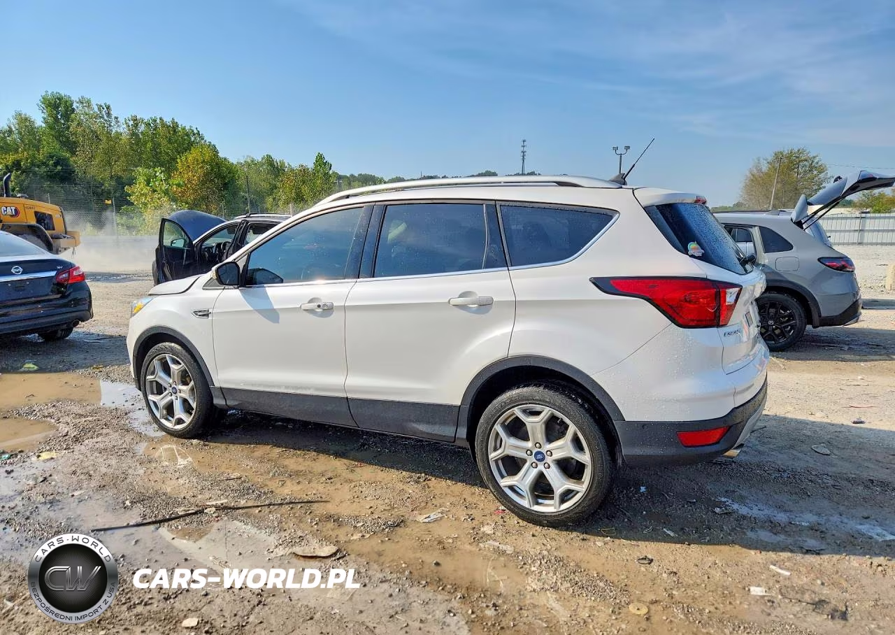 2019 Ford Escape Titanium VIN:1FMCU0J98KUA15075 - 2