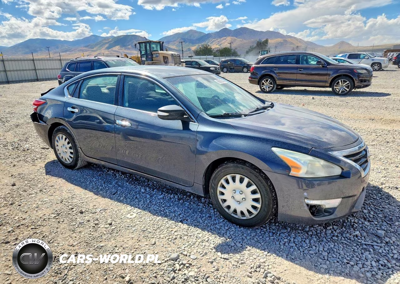 2013 Nissan Altima 2.5 VIN:1N4AL3AP8DN499010 - 4