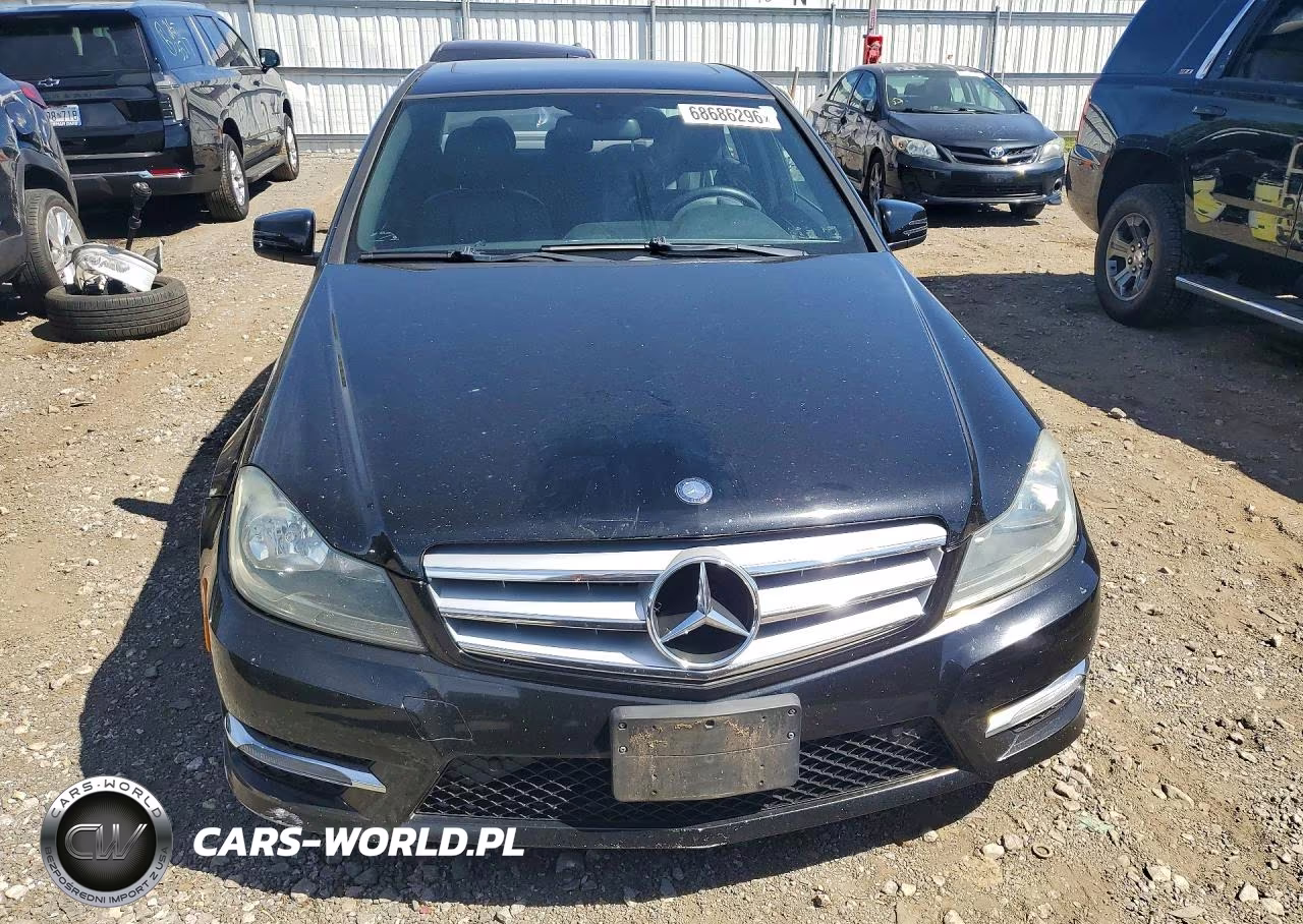 2012 Mercedes-Benz C 300 4Matic VIN:WDDGF8BB2CR198161 - 5