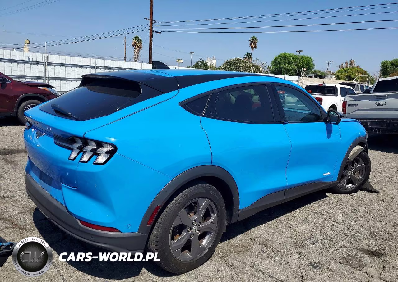 2023 Ford Mustang Mach-E Select VIN:3FMTK1RM6PMA07153 - 3