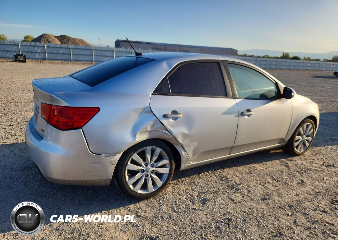 2010 Kia Forte Sx VIN:KNAFW4A32A5251385 - 3