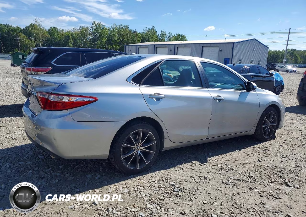2015 Toyota Camry Xse V6 VIN:4T1BK1FK9FU565538 - 3