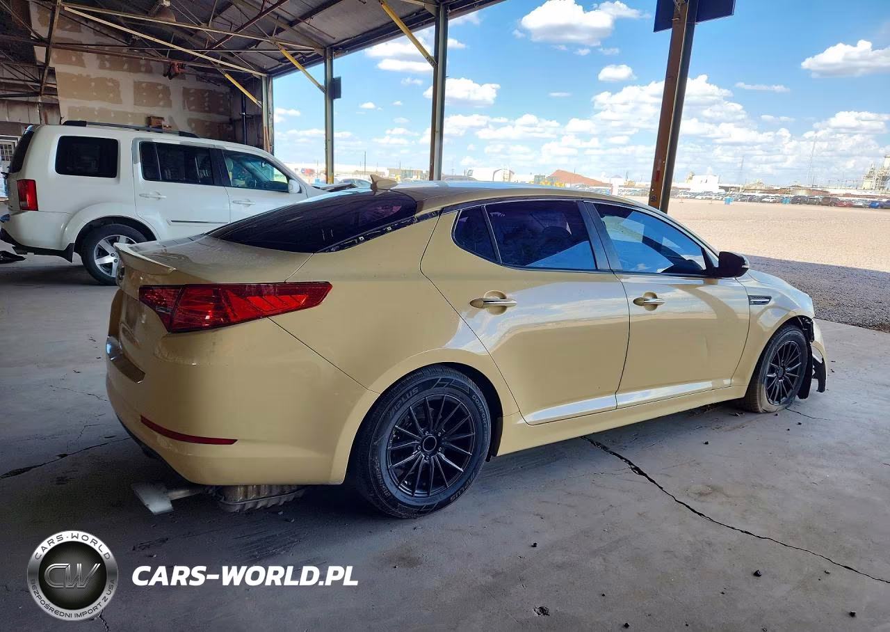 2014 Kia Optima Lx VIN:5XXGM4A7XEG262913 - 3
