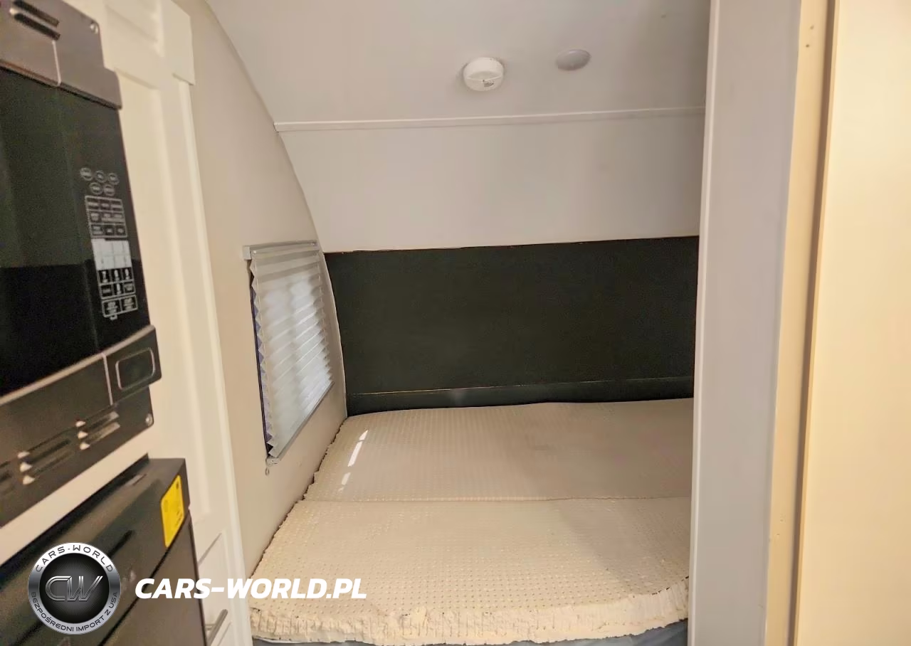 2018 Forest River R-Pod Camper VIN:4X4TRPU18JL020649 - 5