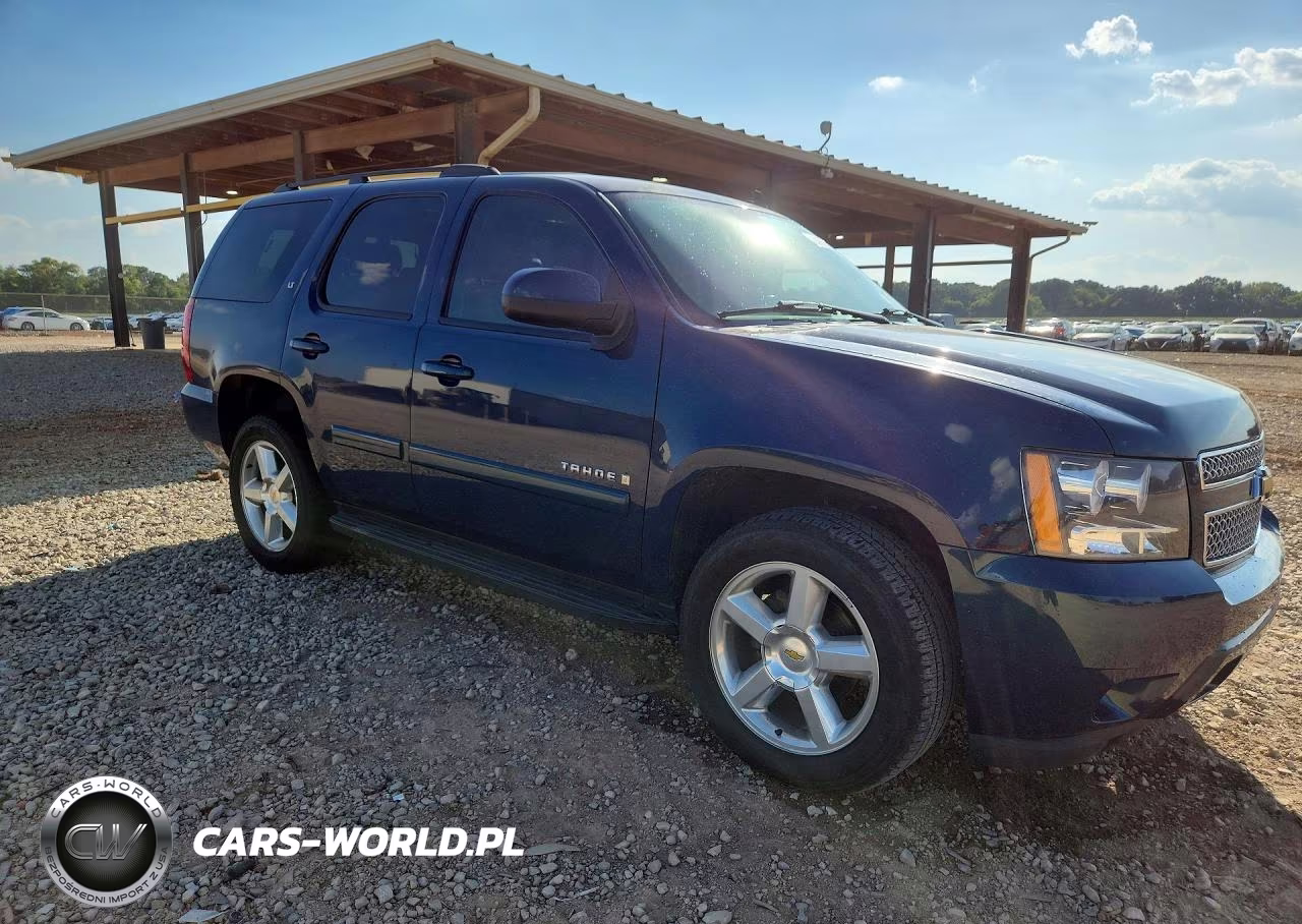 2007 Chevrolet Tahoe C1500 VIN:1GNFC13017J335475 - 4