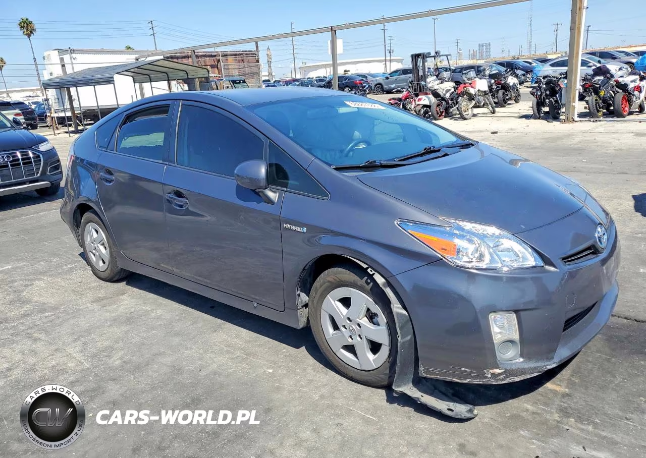 2010 Toyota Prius Iii VIN:JTDKN3DU3A0162313 - 4