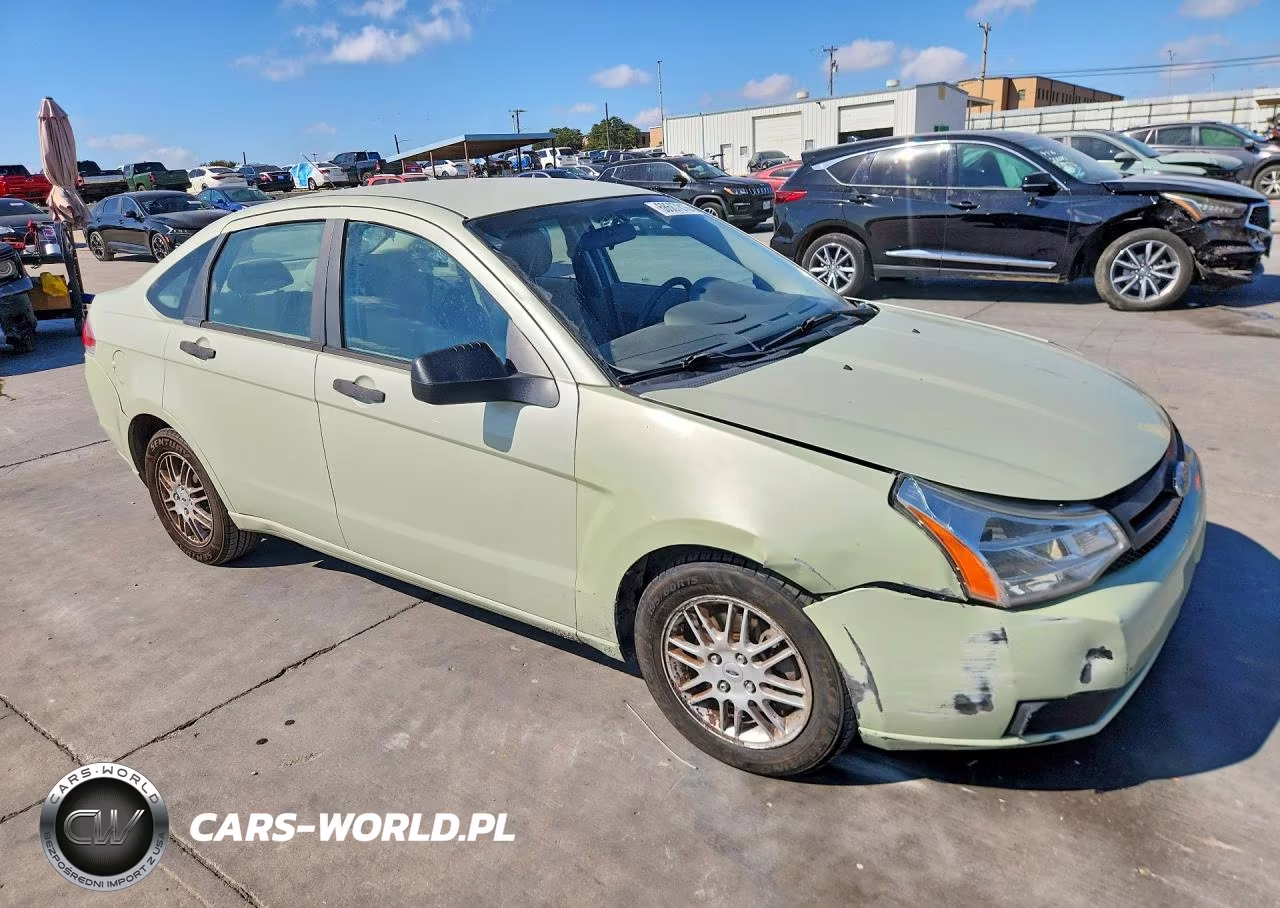 2010 Ford Focus Se VIN:1FAHP3FN0AW115320 - 4