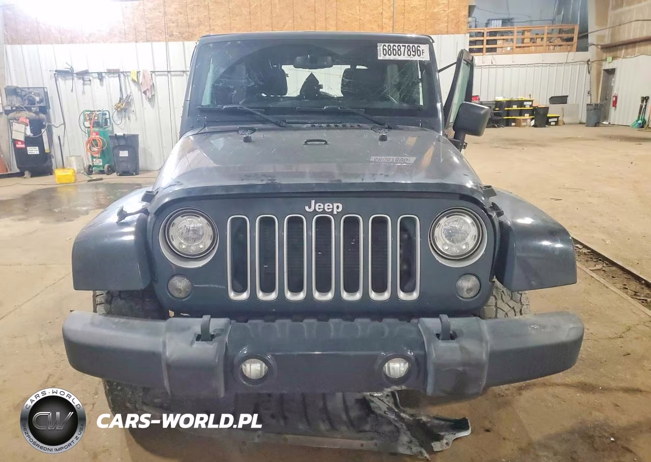 2017 Jeep Wrangler Unlimited Sahara VIN:1C4BJWEG4HL681644 - 5