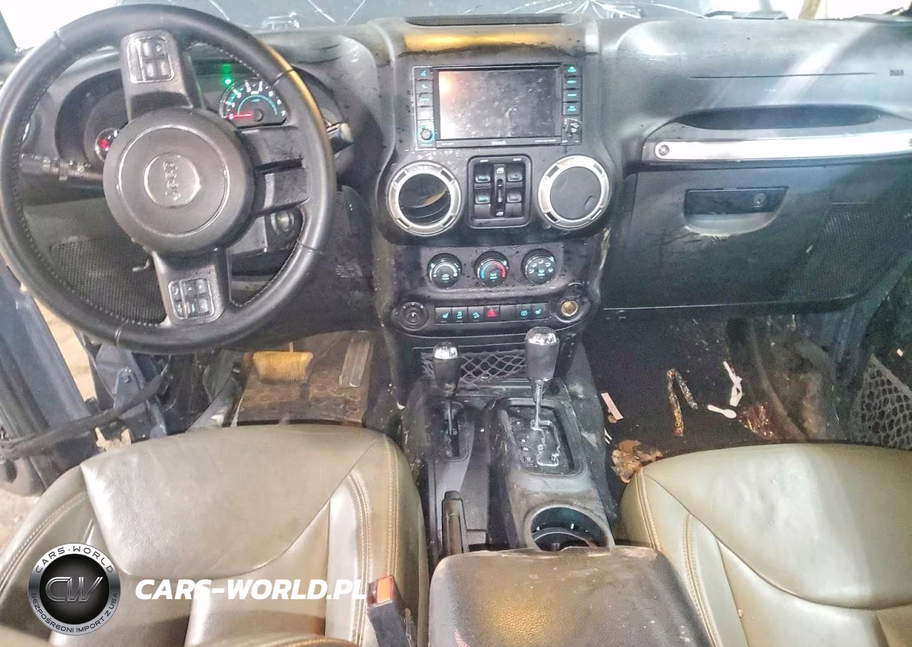 2017 Jeep Wrangler Unlimited Sahara VIN:1C4BJWEG4HL681644 - 8