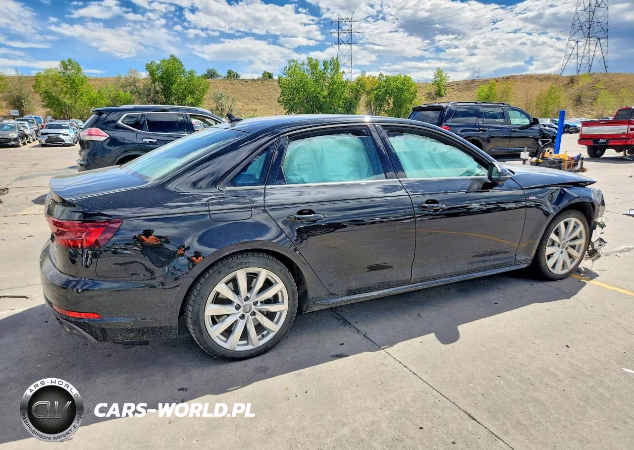 2018 Audi A4 Premium VIN:WAUDNAF48JA163619 - 3