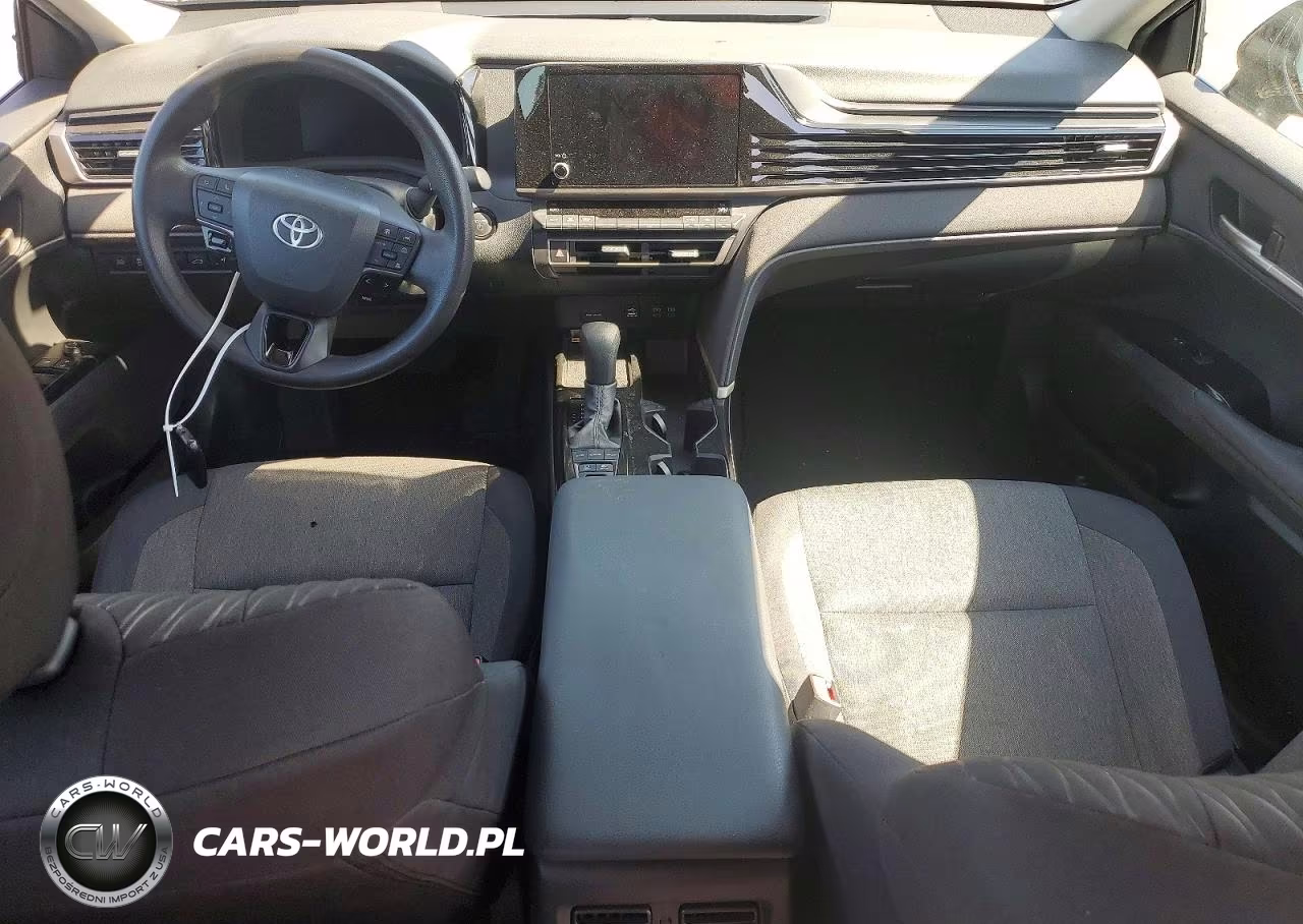 2025 Toyota Camry Le VIN:4T1DAACK8SU018982 - 8