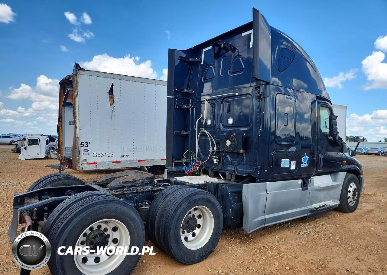 2018 Freightliner Cascadia 125 Semi Truck VIN:3AKJGLDR6JDJK3975 - 3