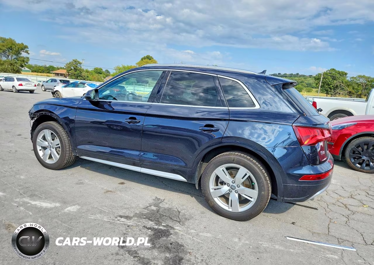 2018 Audi Q5 Premium Plus VIN:WA1BNAFY1J2033778 - 2