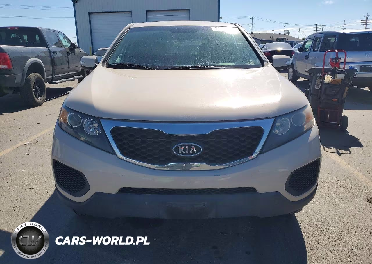 2011 Kia Sorento Lx VIN:5XYKT3A19BG082672 - 5