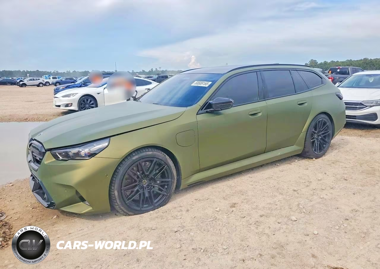 2026 BMW M5 Touring VIN:WBS83GV09TCX03202 - 1
