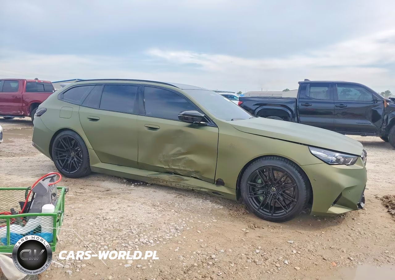 2026 BMW M5 Touring VIN:WBS83GV09TCX03202 - 4