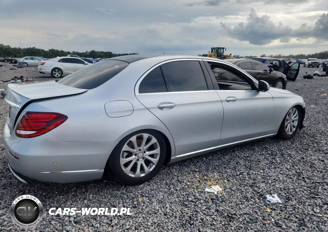 2017 Mercedes-Benz E 300 4Matic VIN:WDDZF4KB2HA208565 - 3