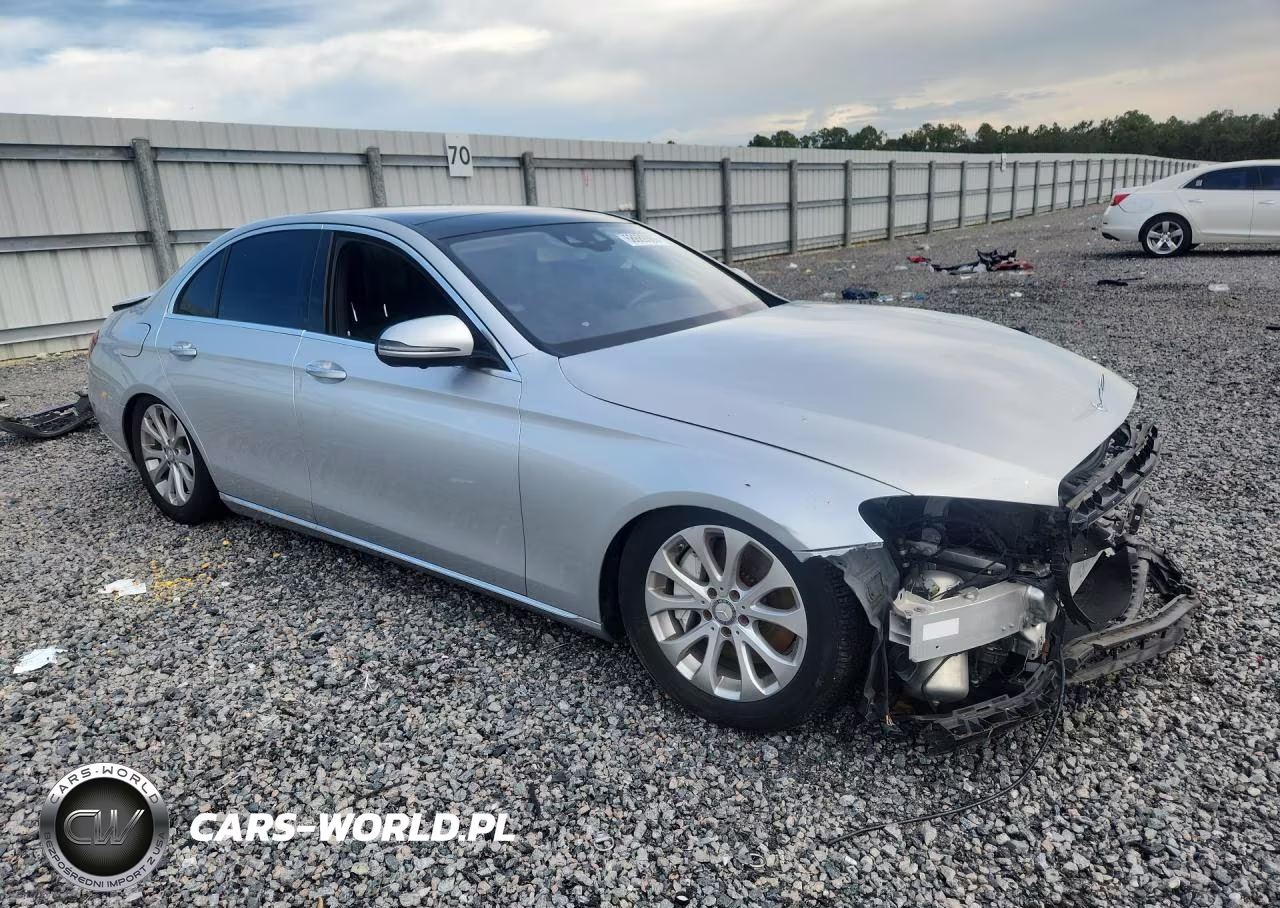 2017 Mercedes-Benz E 300 4Matic VIN:WDDZF4KB2HA208565 - 4