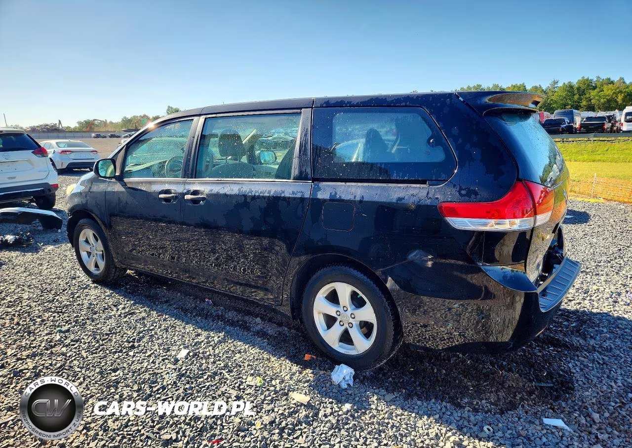 2013 Toyota Sienna L 7-Passenger VIN:5TDZK3DC8DS286576 - 2