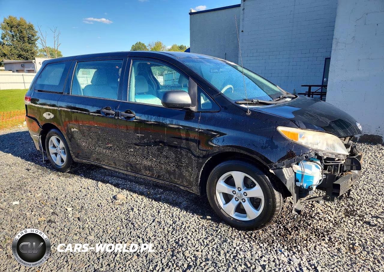 2013 Toyota Sienna L 7-Passenger VIN:5TDZK3DC8DS286576 - 4