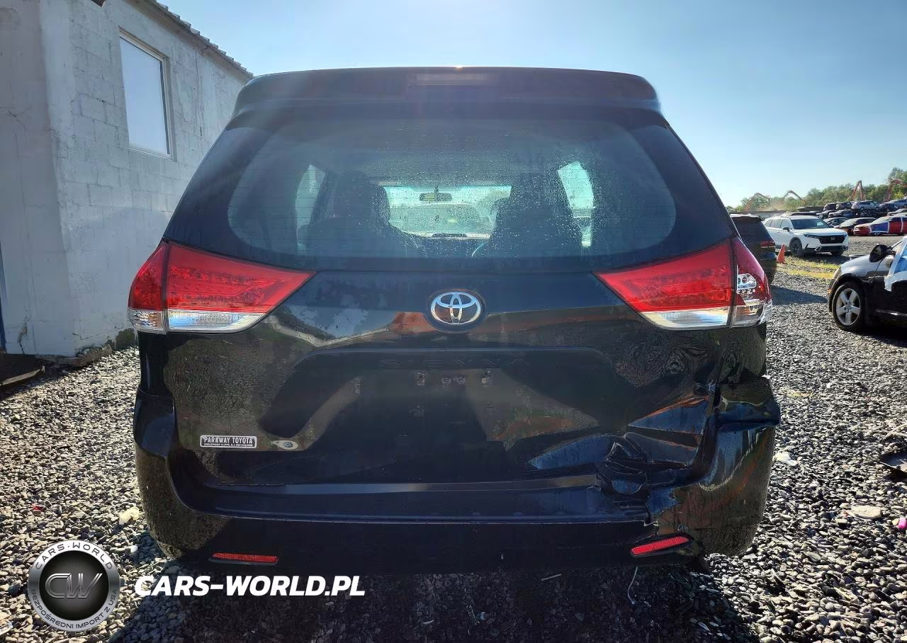 2013 Toyota Sienna L 7-Passenger VIN:5TDZK3DC8DS286576 - 6