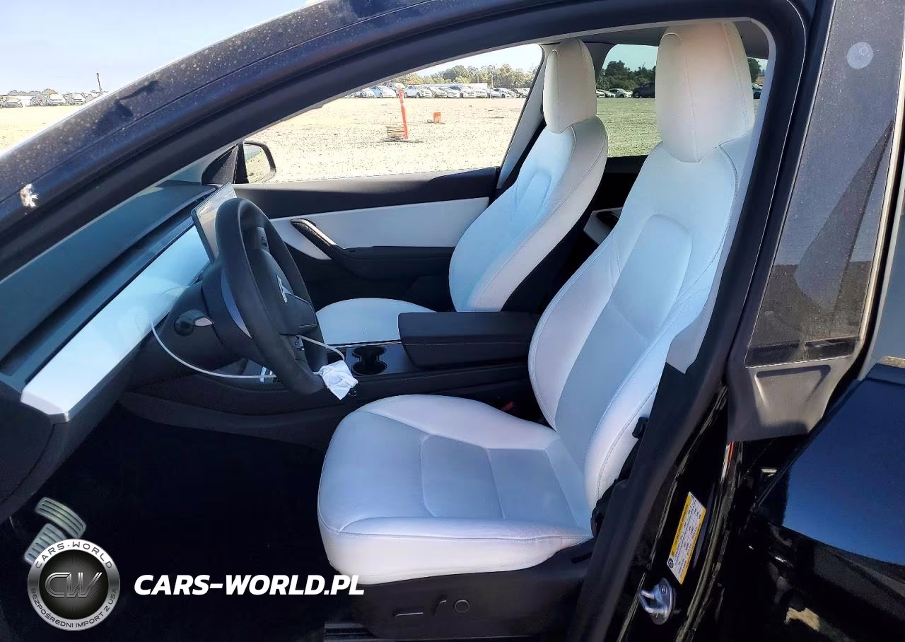 2022 Tesla Model Y VIN:7SAYGDEF2NF414203 - 7