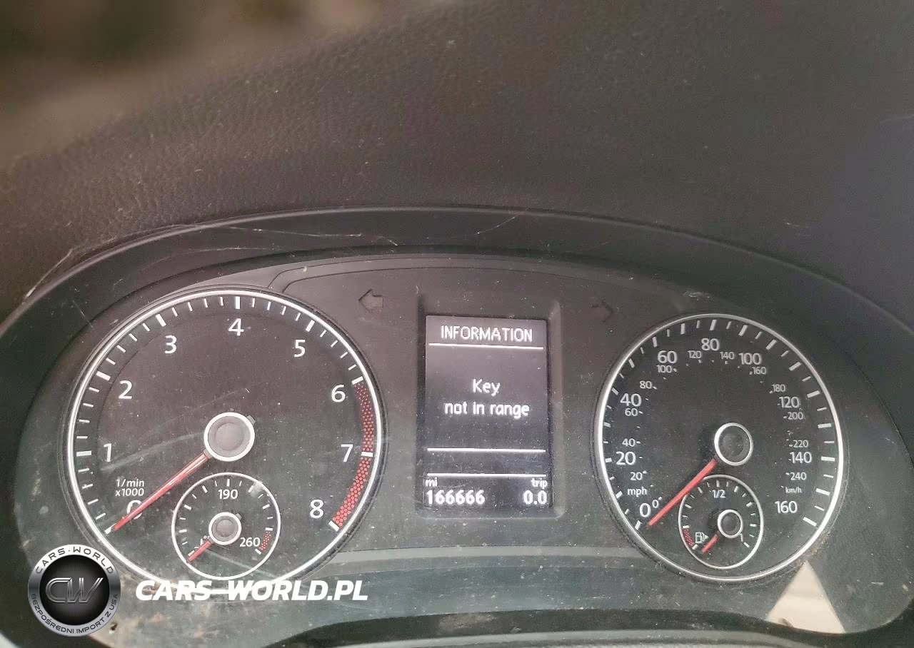 2015 Volkswagen Passat Se VIN:1VWBS7A3XFC012701 - 9