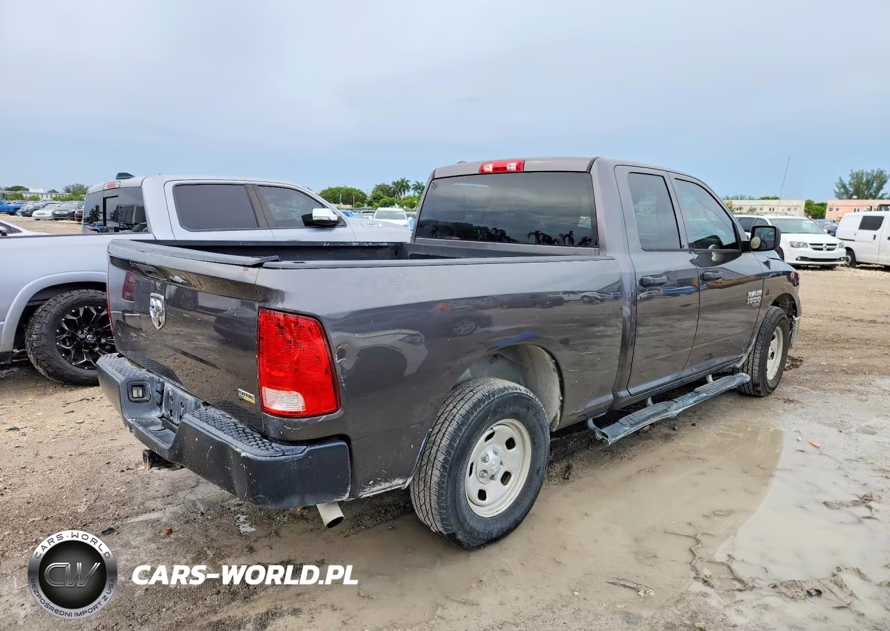 2019 Ram 1500 Classic Tradesman 4X2 6'4 Box VIN:1C6RR6FG1KS711113 - 3