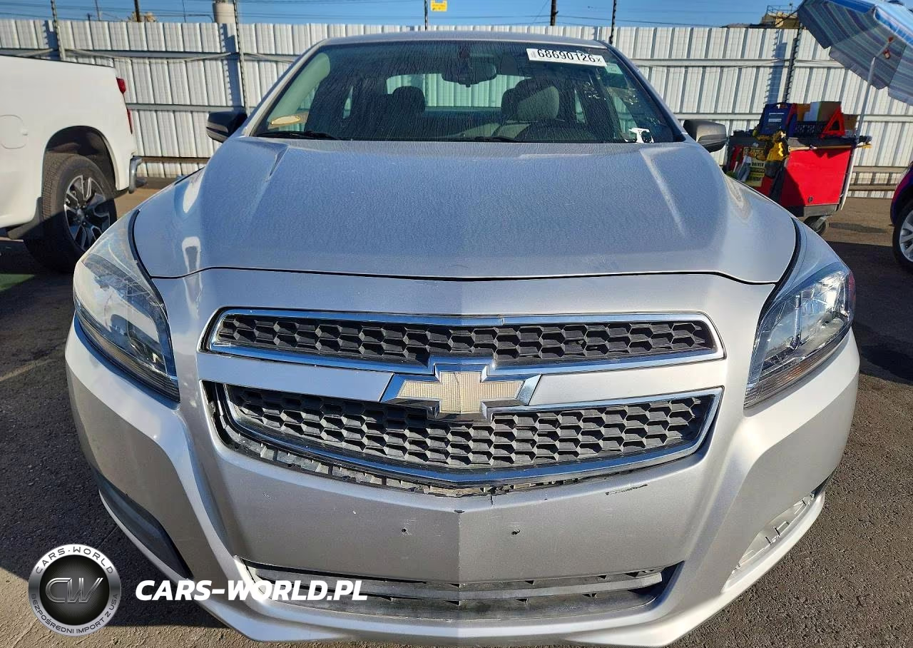 2013 Chevrolet Malibu Ls VIN:1G11B5SA5DF350351 - 5