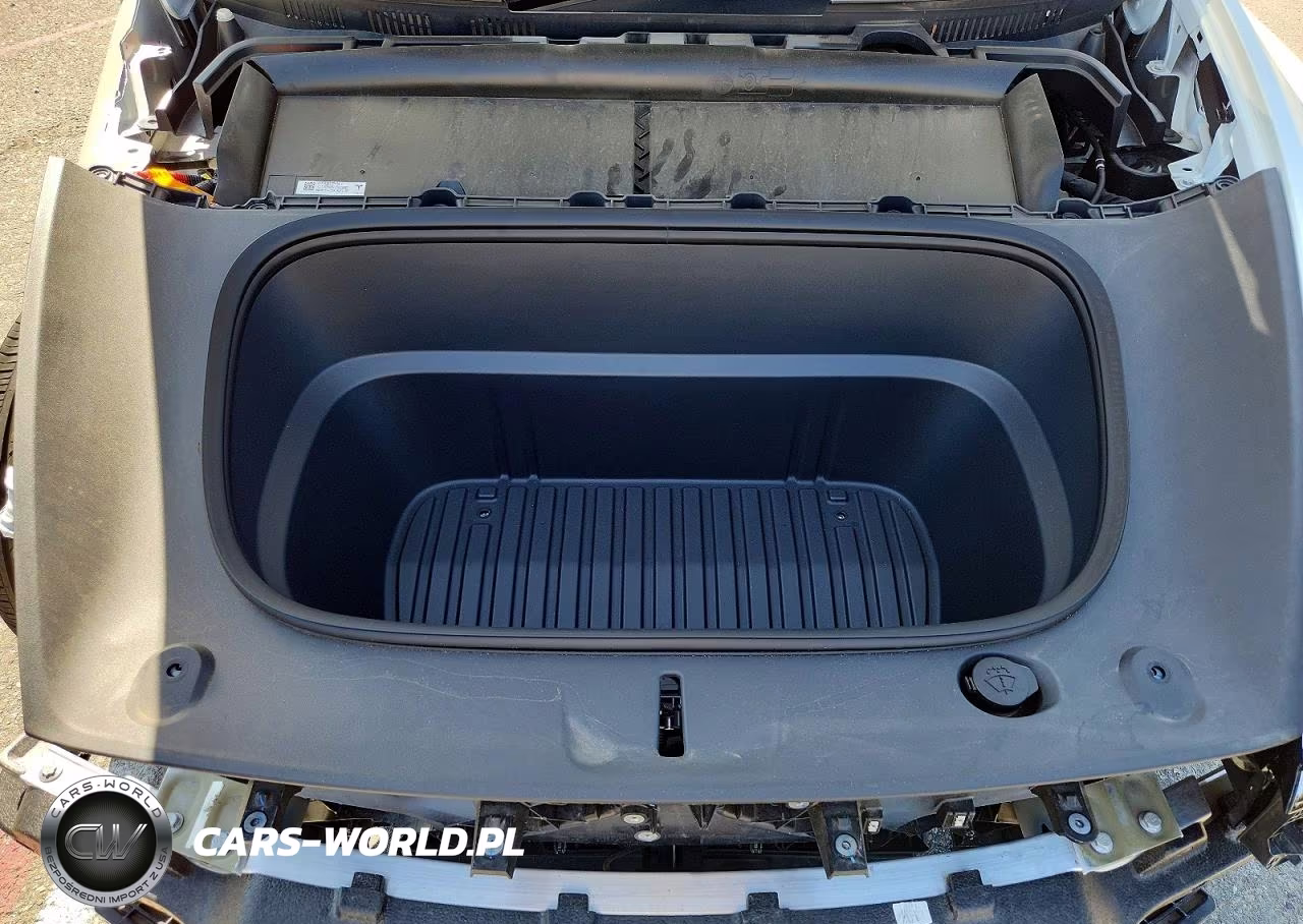 2026 Tesla Model Y VIN:7SAYGDEE3TF365842 - 12