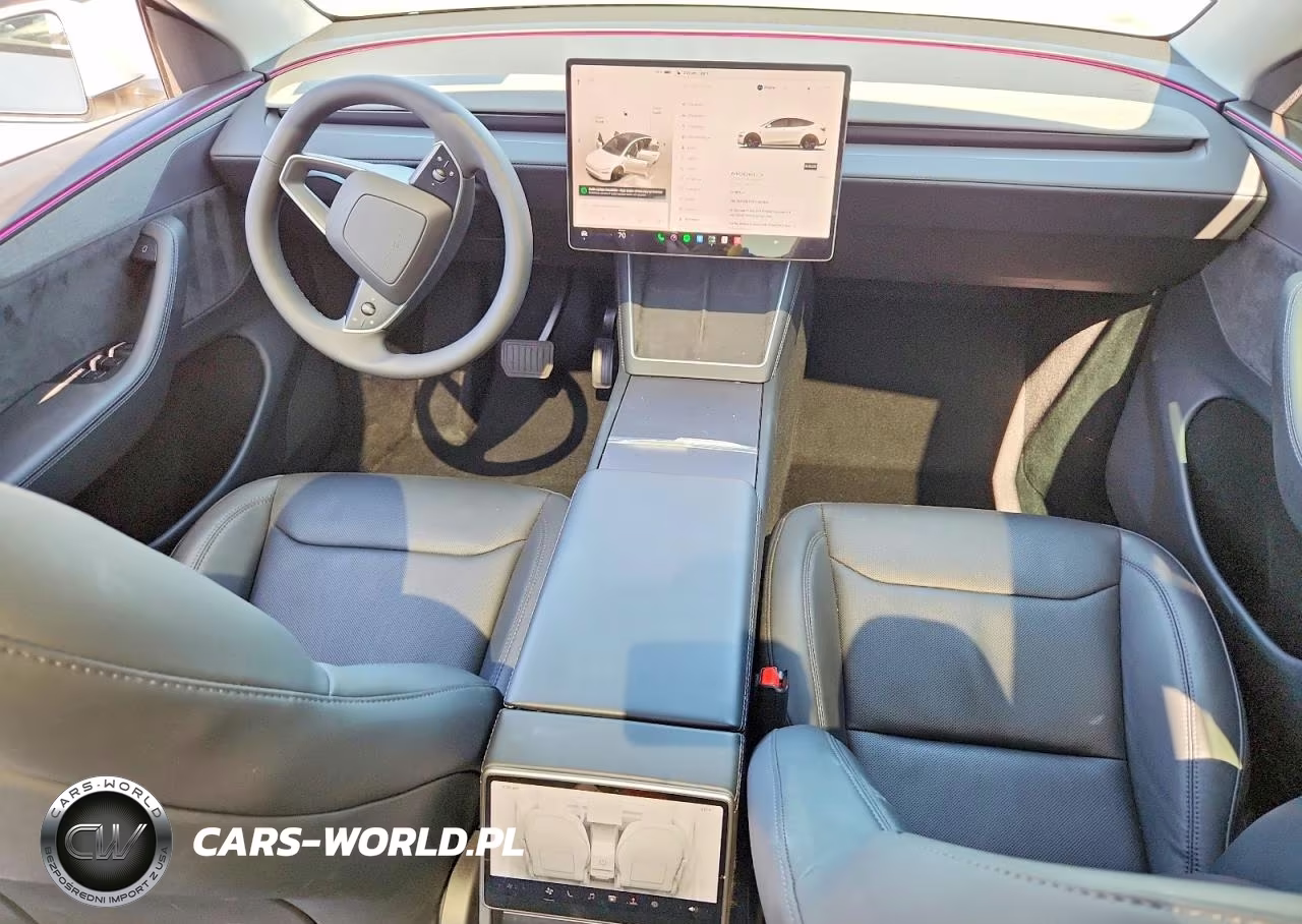 2026 Tesla Model Y VIN:7SAYGDEE3TF365842 - 8