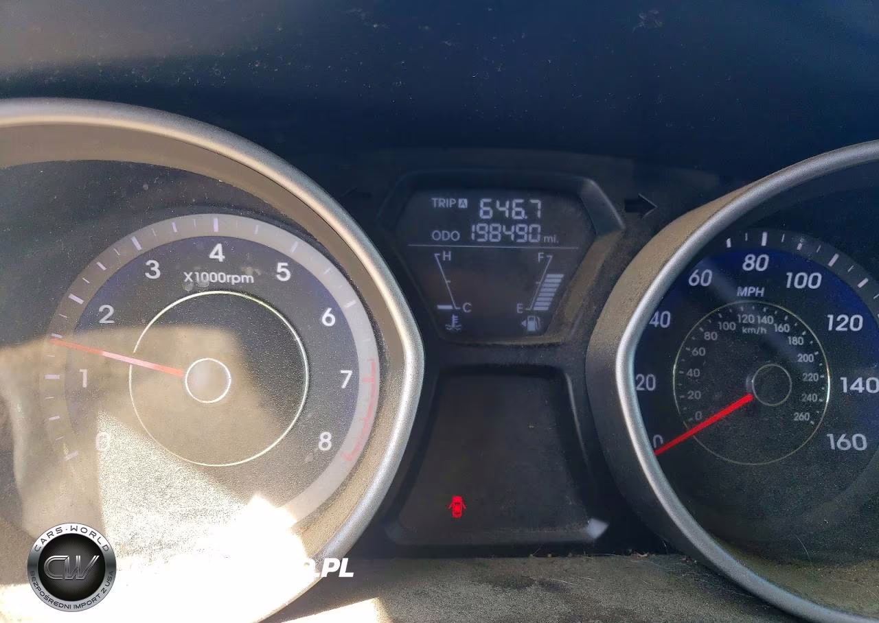 2013 Hyundai Elantra Coupe Se VIN:KMHDH6AE2DU002768 - 9