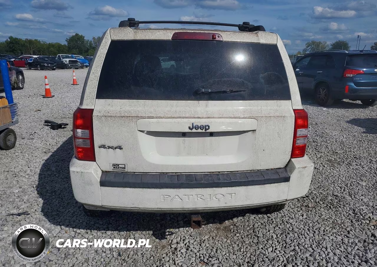 2010 Jeep Patriot Sport VIN:1J4NF2GB6AD572931 - 6