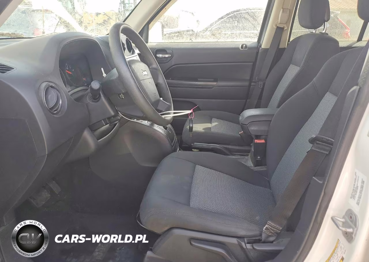 2010 Jeep Patriot Sport VIN:1J4NF2GB6AD572931 - 7