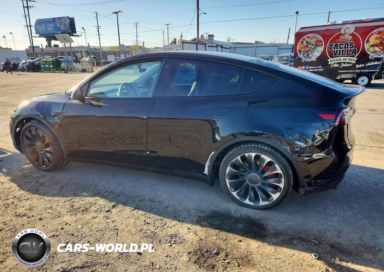 2022 Tesla Model Y VIN:7SAYGDEF4NF490568 - 2