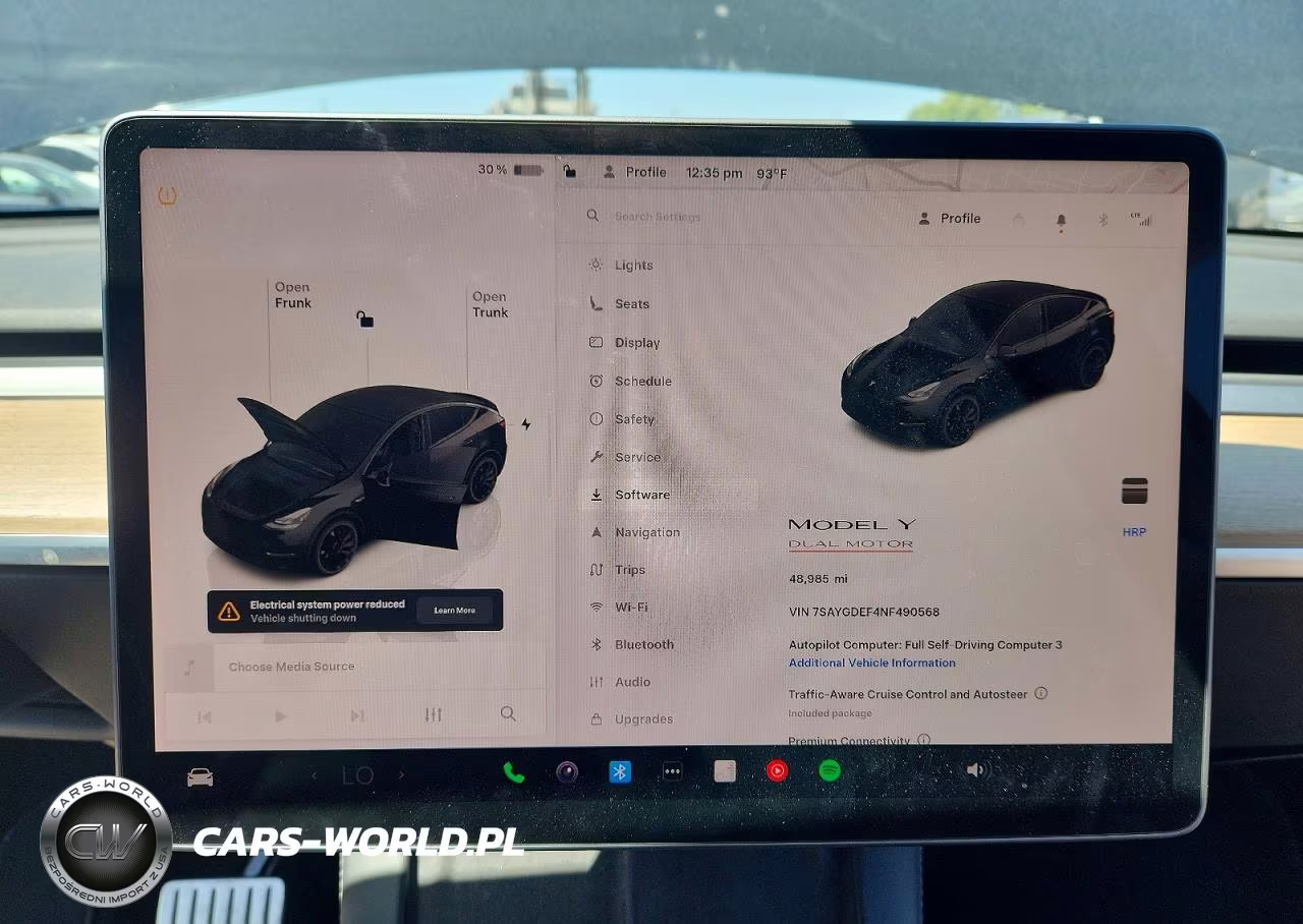 2022 Tesla Model Y VIN:7SAYGDEF4NF490568 - 9