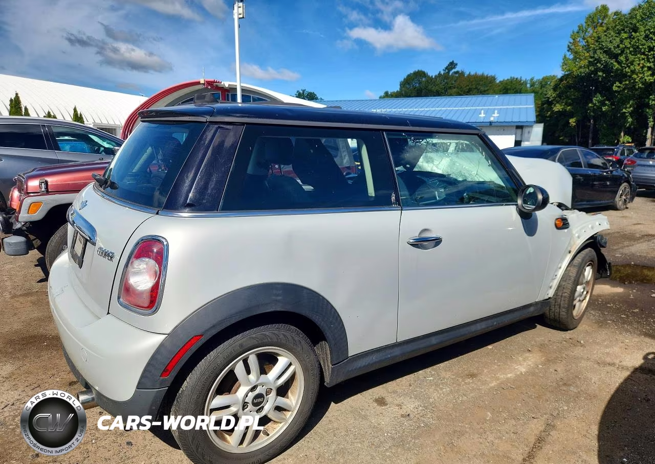 2012 Mini Cooper VIN:WMWSU3C50CT369673 - 3