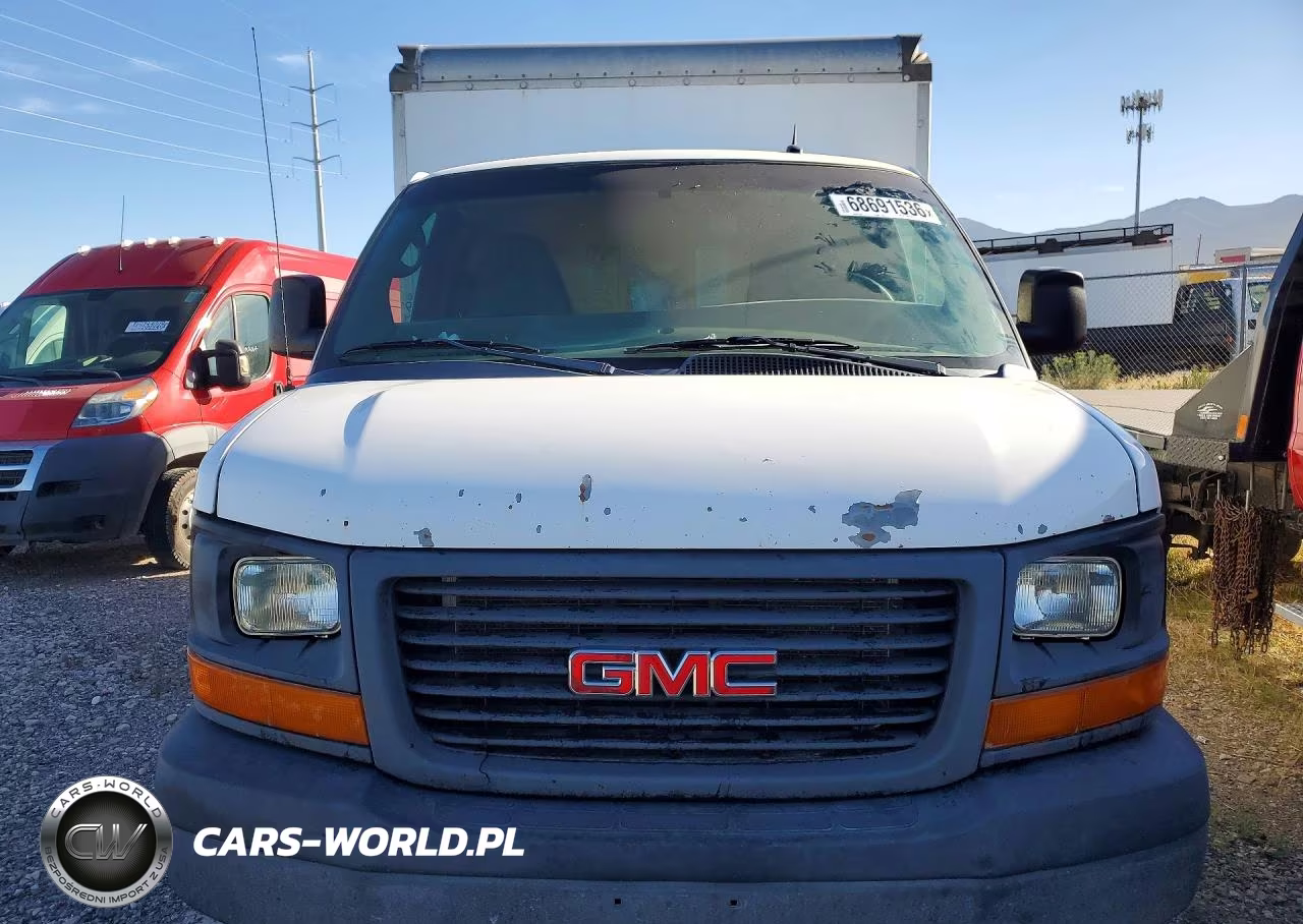 2015 GMC Savana Cutaway G3500 VIN:1GD072CF8F1181211 - 5